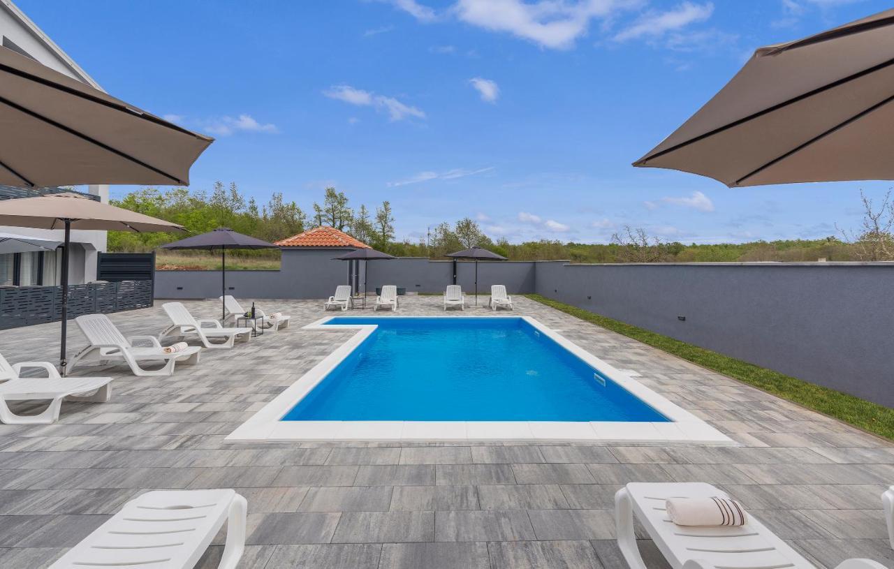 Apartmani Natalija Porec Ngoại thất bức ảnh