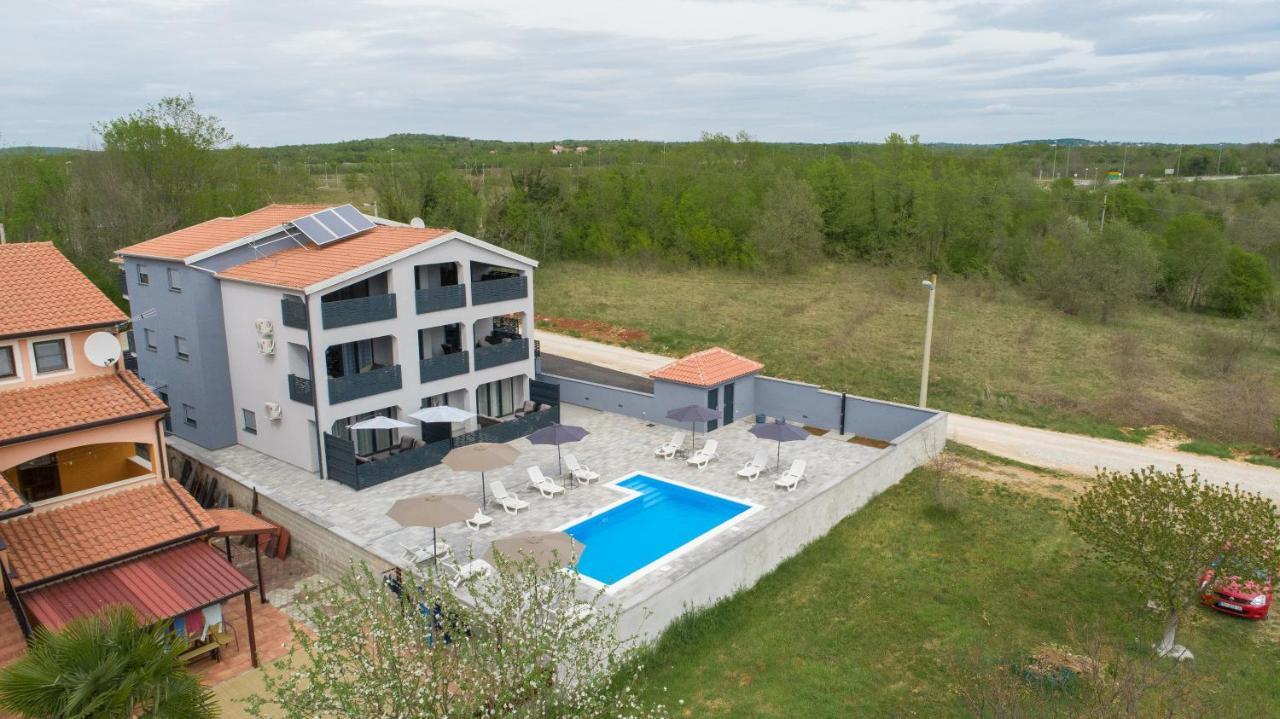Apartmani Natalija Porec Ngoại thất bức ảnh