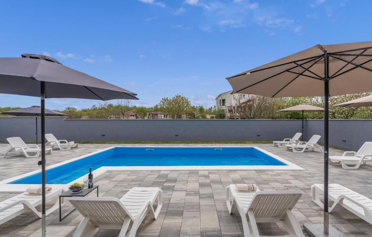 Apartmani Natalija Porec Ngoại thất bức ảnh