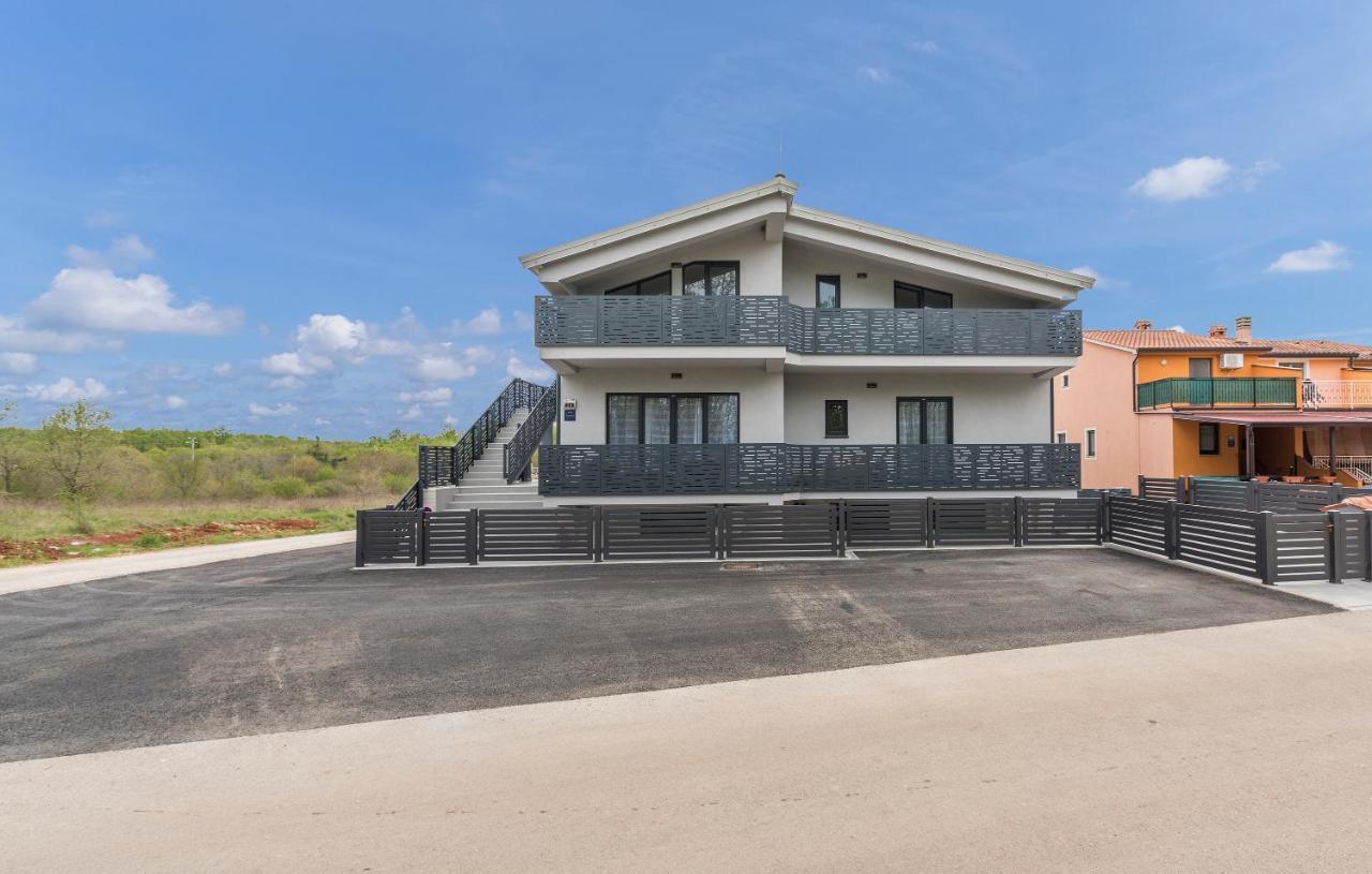 Apartmani Natalija Porec Ngoại thất bức ảnh