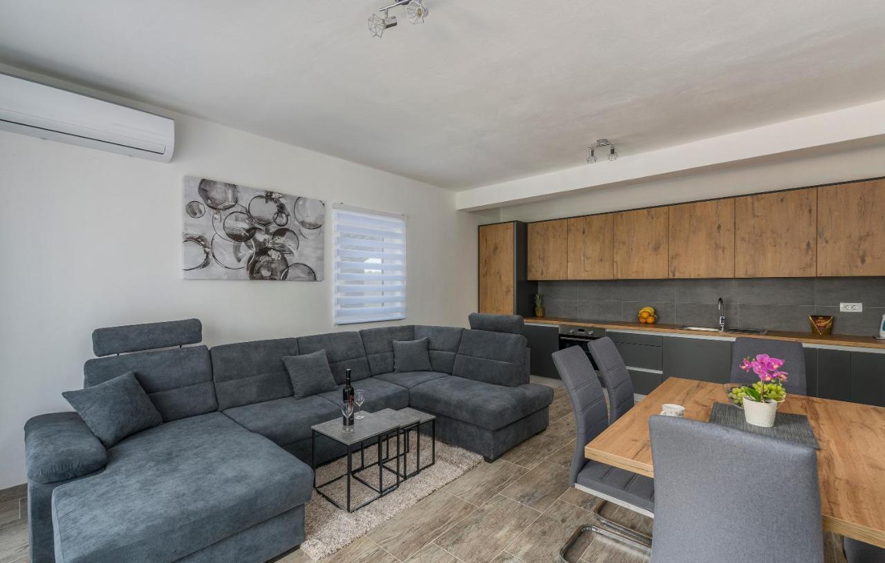 Apartmani Natalija Porec Ngoại thất bức ảnh