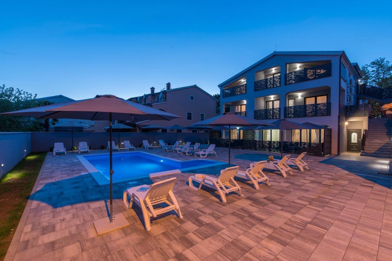 Apartmani Natalija Porec Ngoại thất bức ảnh