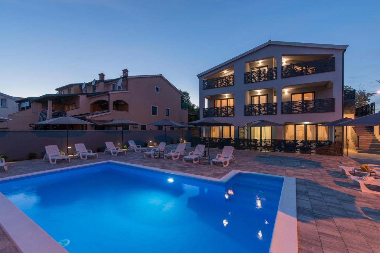 Apartmani Natalija Porec Ngoại thất bức ảnh