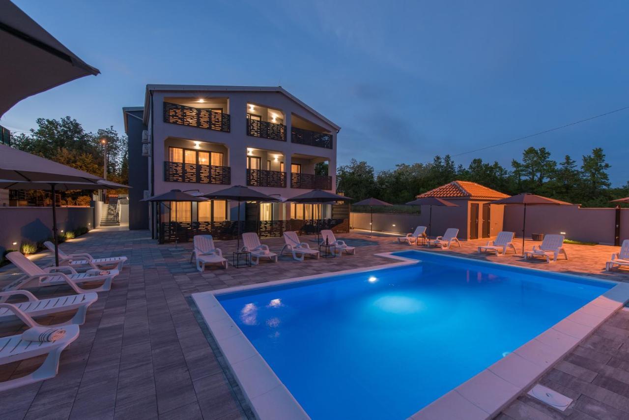 Apartmani Natalija Porec Ngoại thất bức ảnh